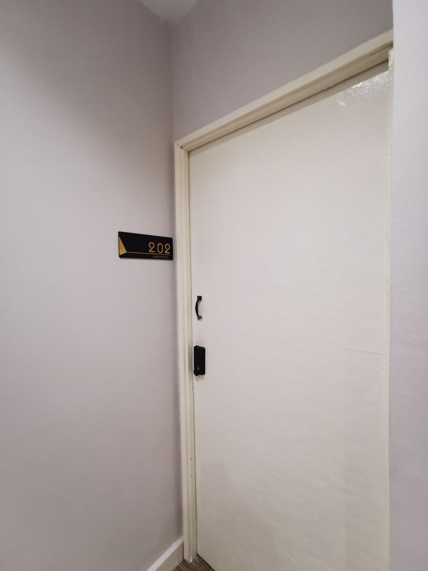 Autumn Guesthouse'S Near Jalan Alor Bukit Bintang クアラルンプール エクステリア 写真